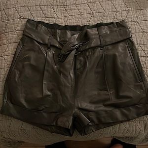 Rag & Bone 100% leather shorts size 4 black